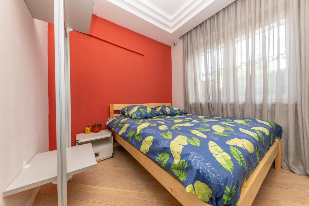 Wanderlust Boutique Hostel Алматы Экстерьер фото