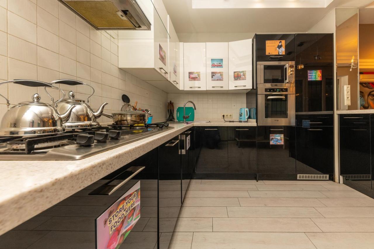 Wanderlust Boutique Hostel Алматы Экстерьер фото