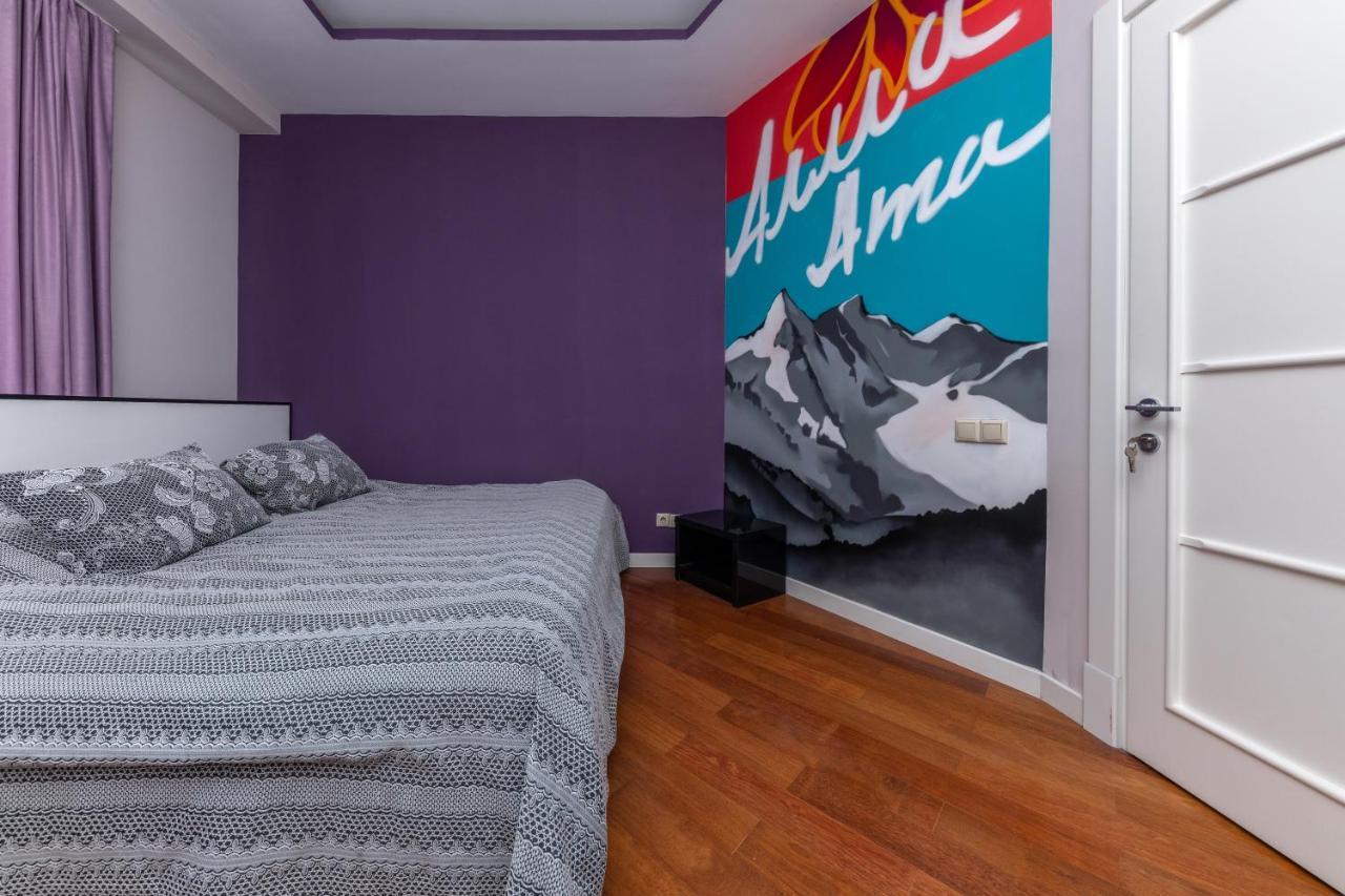 Wanderlust Boutique Hostel Алматы Экстерьер фото