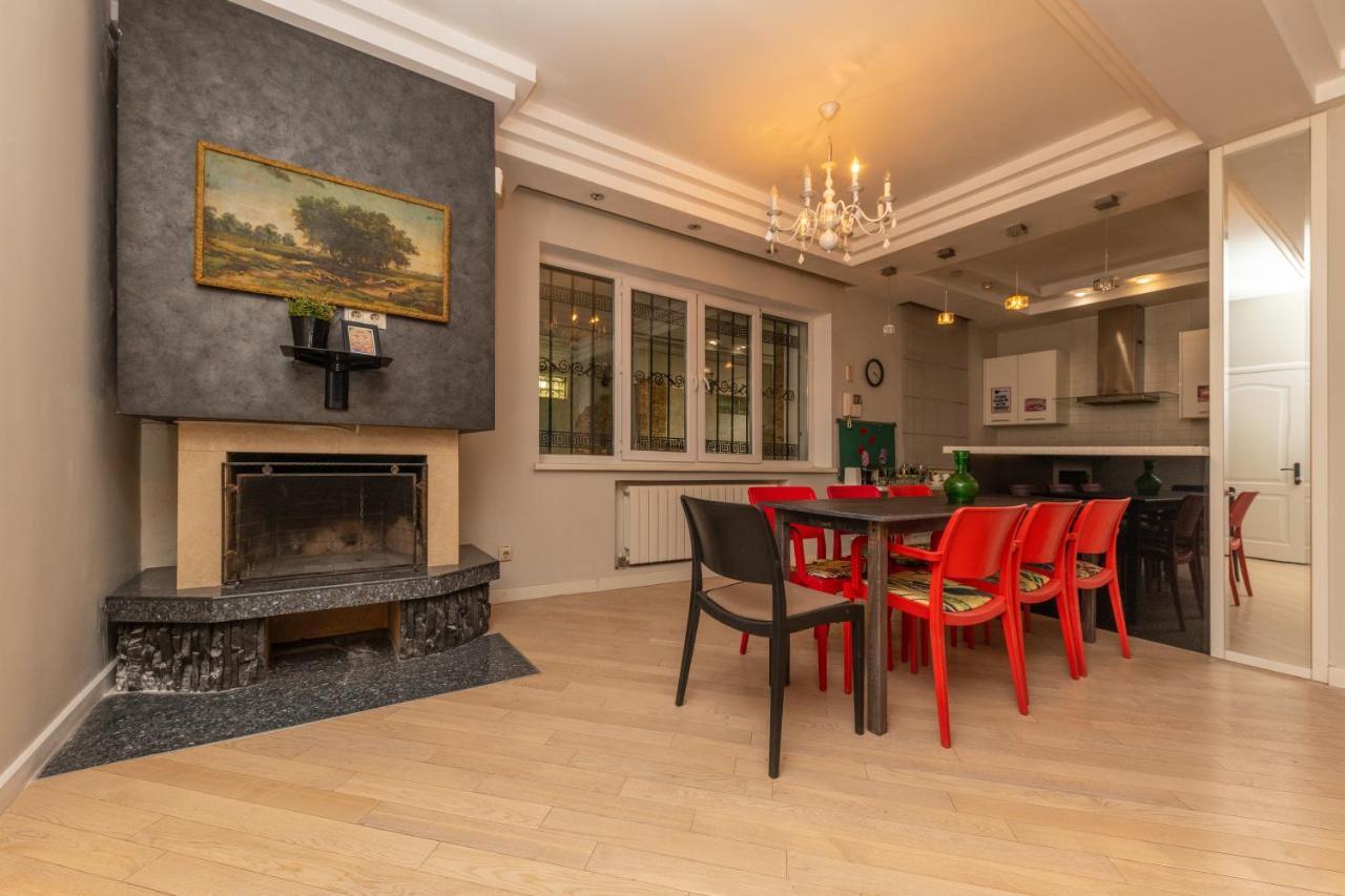 Wanderlust Boutique Hostel Алматы Экстерьер фото